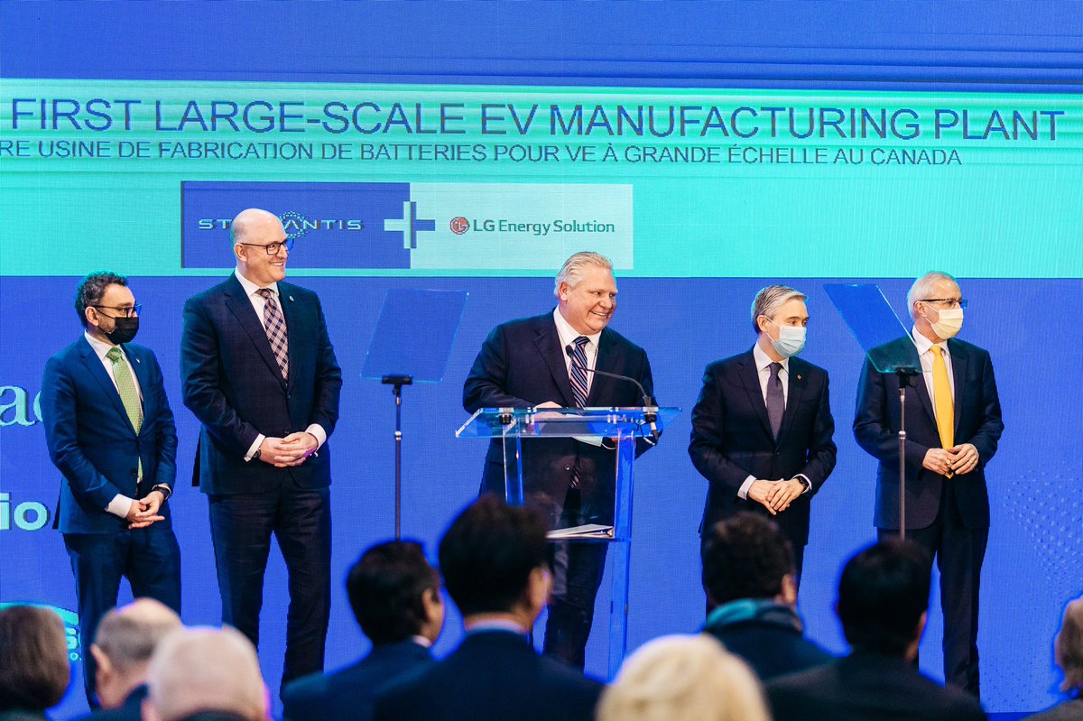 fordnation's tweet photo. We’ve landed a multi billion-dollar investment that will secure our place as a North American hub for building the #ElectricVehicles &amp; #EV #batteries of the future.

Every region of Ontario will benefit from thousands of jobs and a stronger economy that works for everyone. https://t.co/lHtjd2KwJu