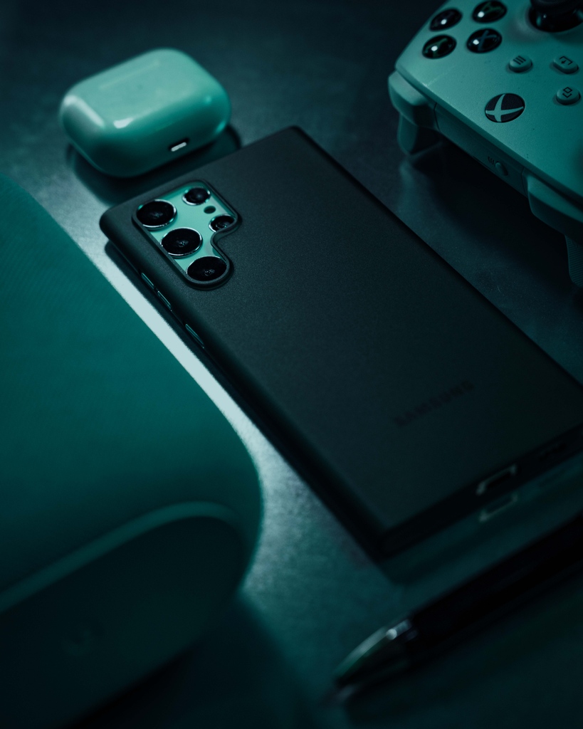 Our cases are thinner than your calves, probably

Samsung Galaxy S22 Ultra Case | Matte Black

Buy it here: l8r.it/eLij

#phonecase #thinphonecase #mnmlcase #protectphone #minimalistphonecase #samsung