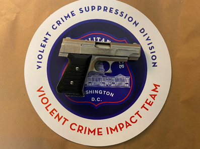 DCPoliceDept's tweet photo. In the last week, #DCPolice officers removed 48 illegal firearms from the streets of #DC and out of the hands of criminals.
#FirearmsFlashback https://t.co/uQGFSNJw0T