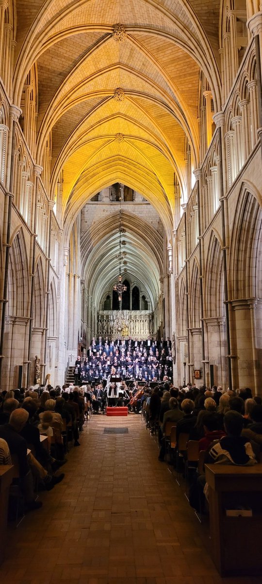 Prayers <a href="/Southwarkcathed/">Southwark Cathedral</a> prior to this evening's Spring Choral Concert featuring the music of Handel, Vaughan Williams and Faure performed by Dulwich College Chorus, Madrigal Choir and Concert Orchestra <a href="/DCMusicDept/">DulwichCollegeMusic</a>
