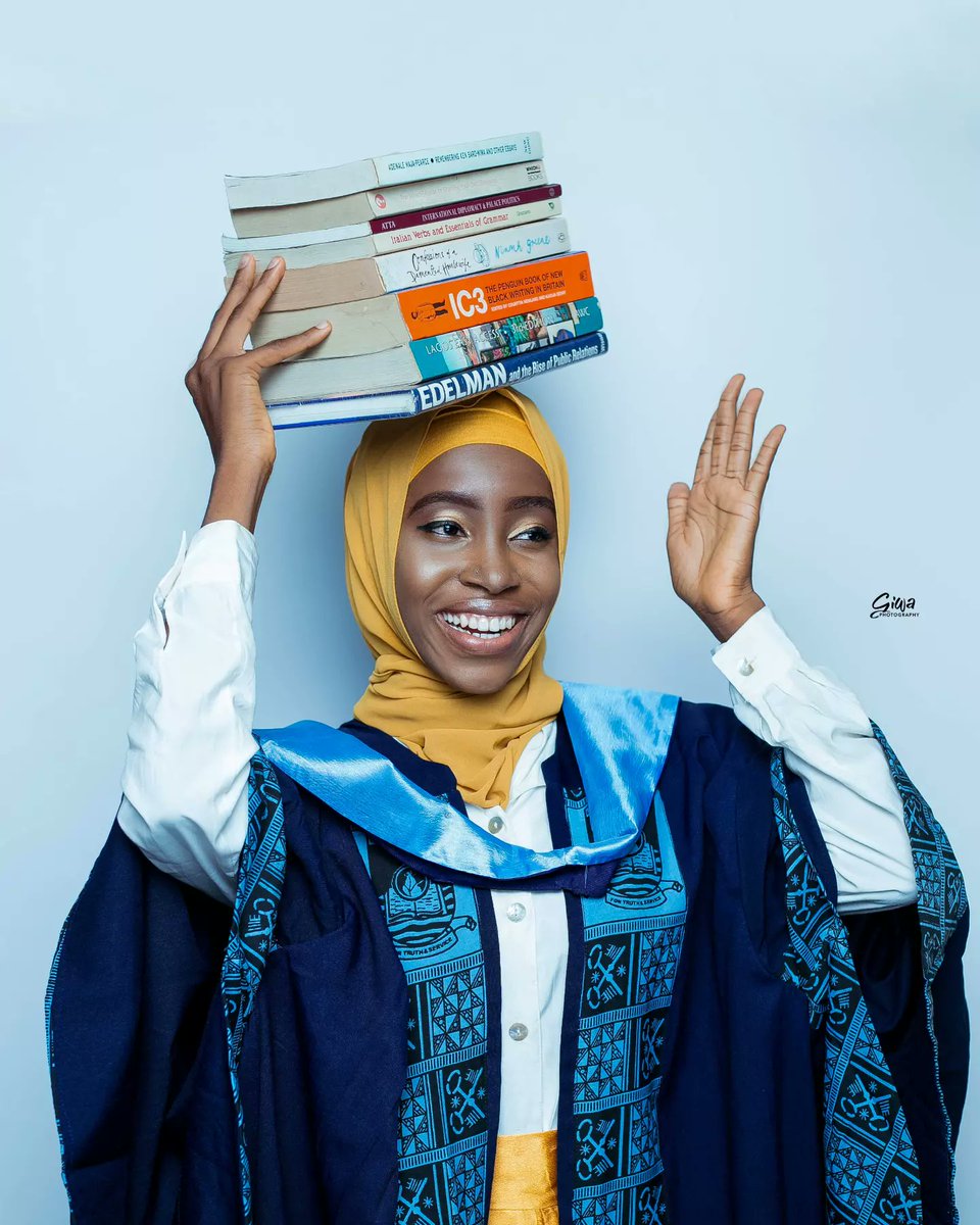 GiwaOlusegun234's tweet photo. Warmest congratulations on your graduation. @IlesanmiRushdah

Let's congratulate the BGS in Public Relations and Advertising Department, School of Communication, LASU. @LASUOfficial @lasu_soc
@LasuFM 💯📌📸💃 https://t.co/6jAFsGHKNU