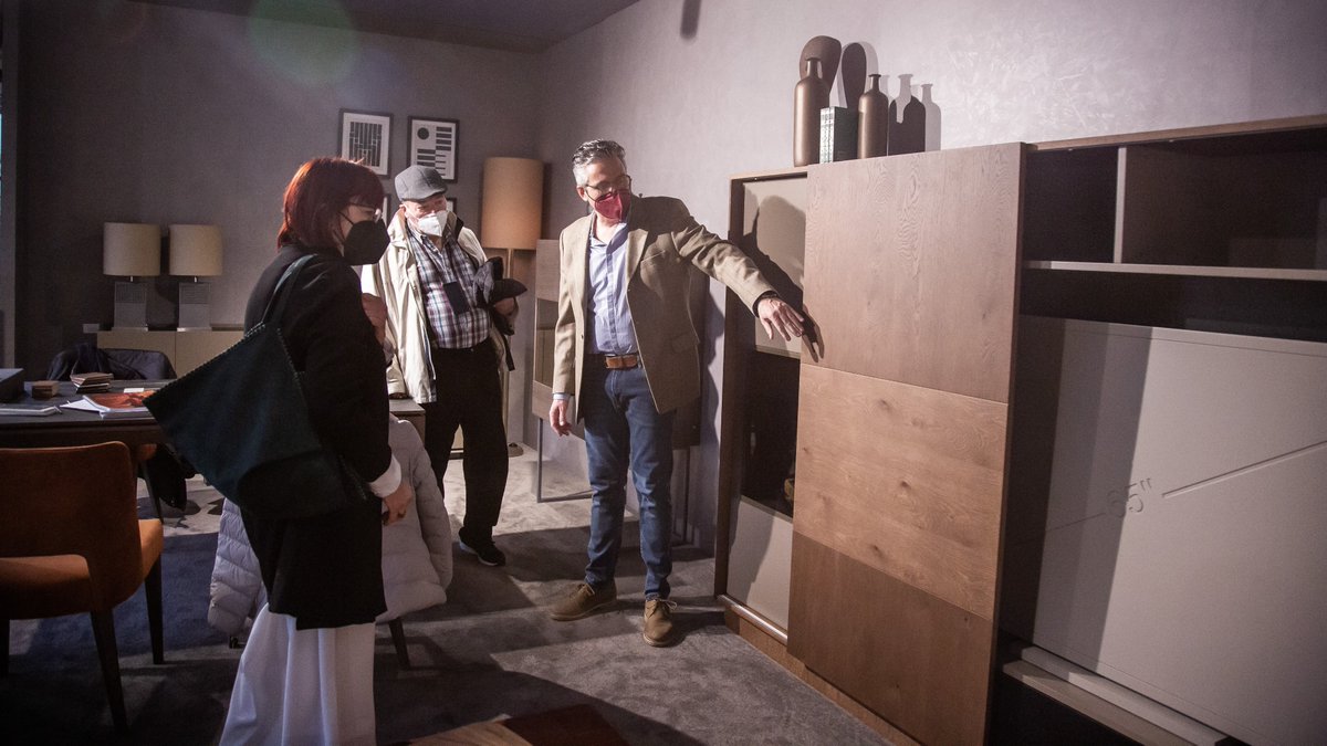 Internacionalidad y canal contract marcan la agenda de la segunda jornada de Feria del Mueble de Zaragoza. Leer Nota de Prensa 👉 bit.ly/3Nge7hy .
#YOVOYAFMZ #feriadelmueble2022 #zaragozaesmueble #furniture #design #home #contract #decoracion #decoracioninteriores