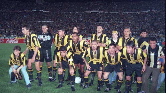 Championes de futbol Peñarol — Stadium