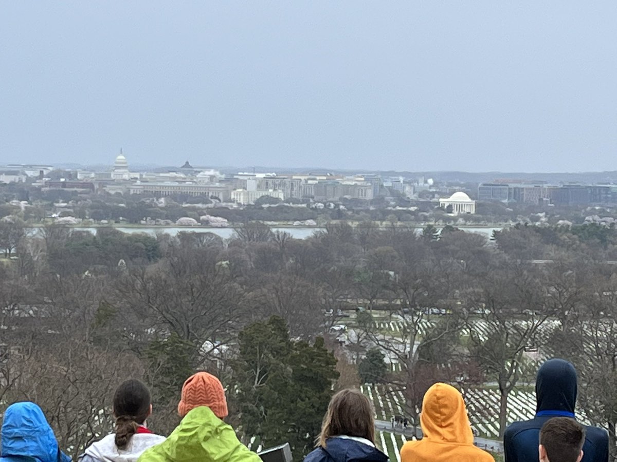 MrTscienceguy's tweet photo. The Eternal Flame #Bus3Rocks #HyattsDC2022 https://t.co/qcmTHpfBjt