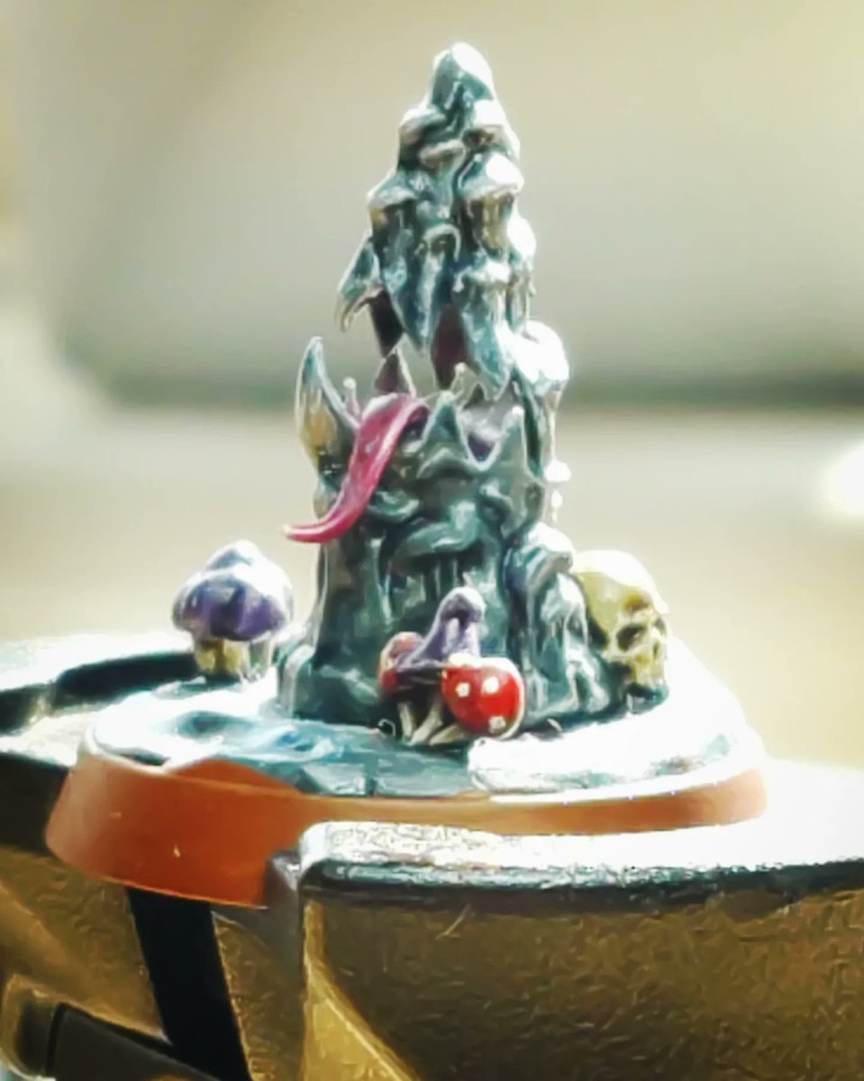 staticintheair's tweet photo. 🦇👹I'm back to posting!!!  Been hibernating and painting models! 👹🦇

#painting #artwork #modelpainting #warhammer #hobby #art #fantasy #fantasyart #ageofsigmar #gamesworkshop #3Dart #Sculpt #3DModel #warhammerfantasy #rock #fantastical #miniature #miniaturepainting https://t.co/k3AdHRodOS