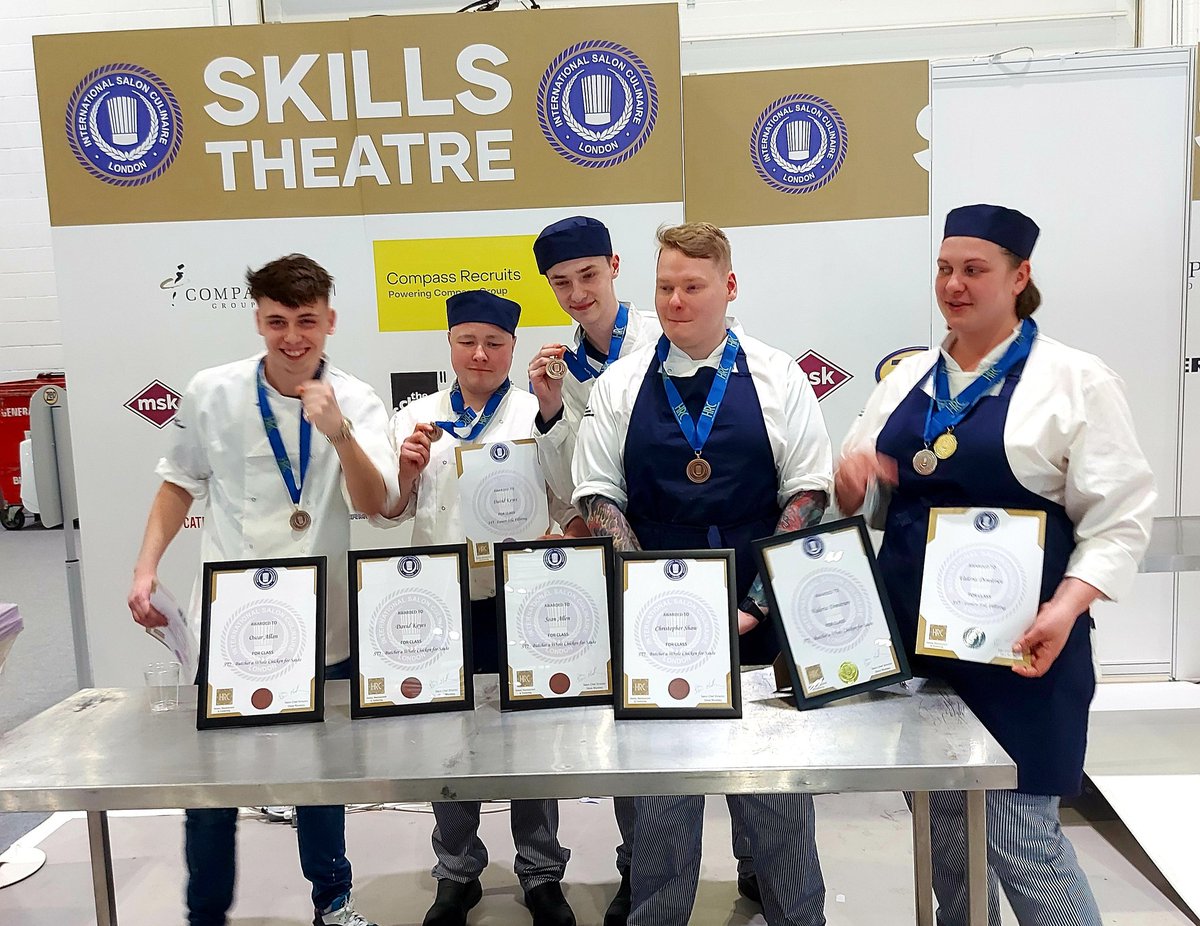 4 Bronze, 1 Silver and 1 Gold medal for <a href="/NCLanarkshire/">New College Lanarkshire</a> Cumbernauld students at <a href="/SalonCulinaire/">Salon Culinaire</a> in London today 👏