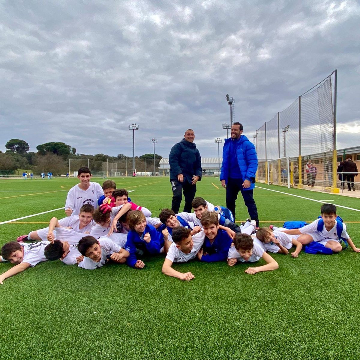 CFMadridRio's tweet photo. 📸🙌🏻 VICTORIAS #InfD e #InfA

¡GRANDES!

#VamosRío 💙 https://t.co/uLYFNrJ8D5