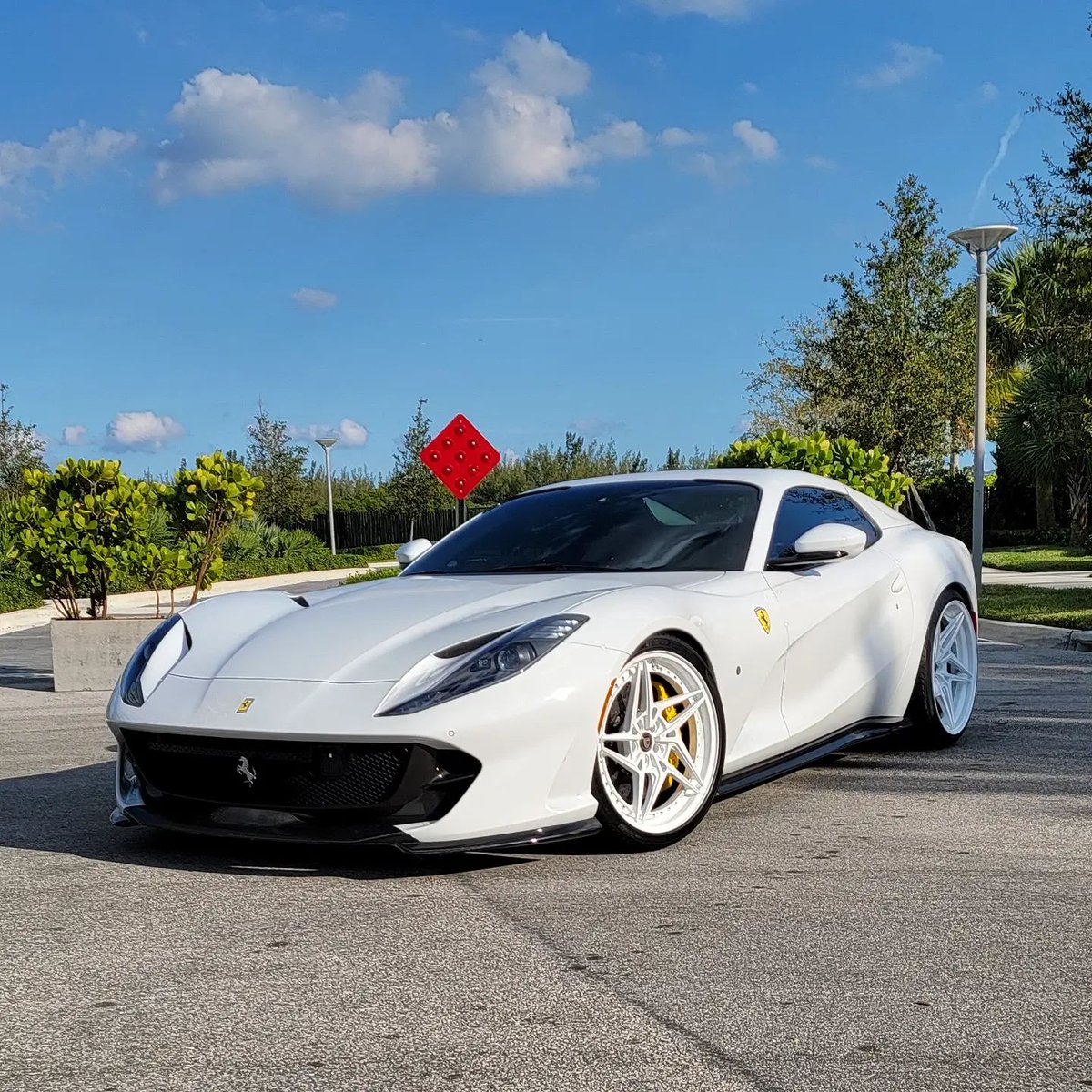 addict_auto's tweet photo. Ferrari 812 GTS 😍 https://t.co/daGod0CkGo