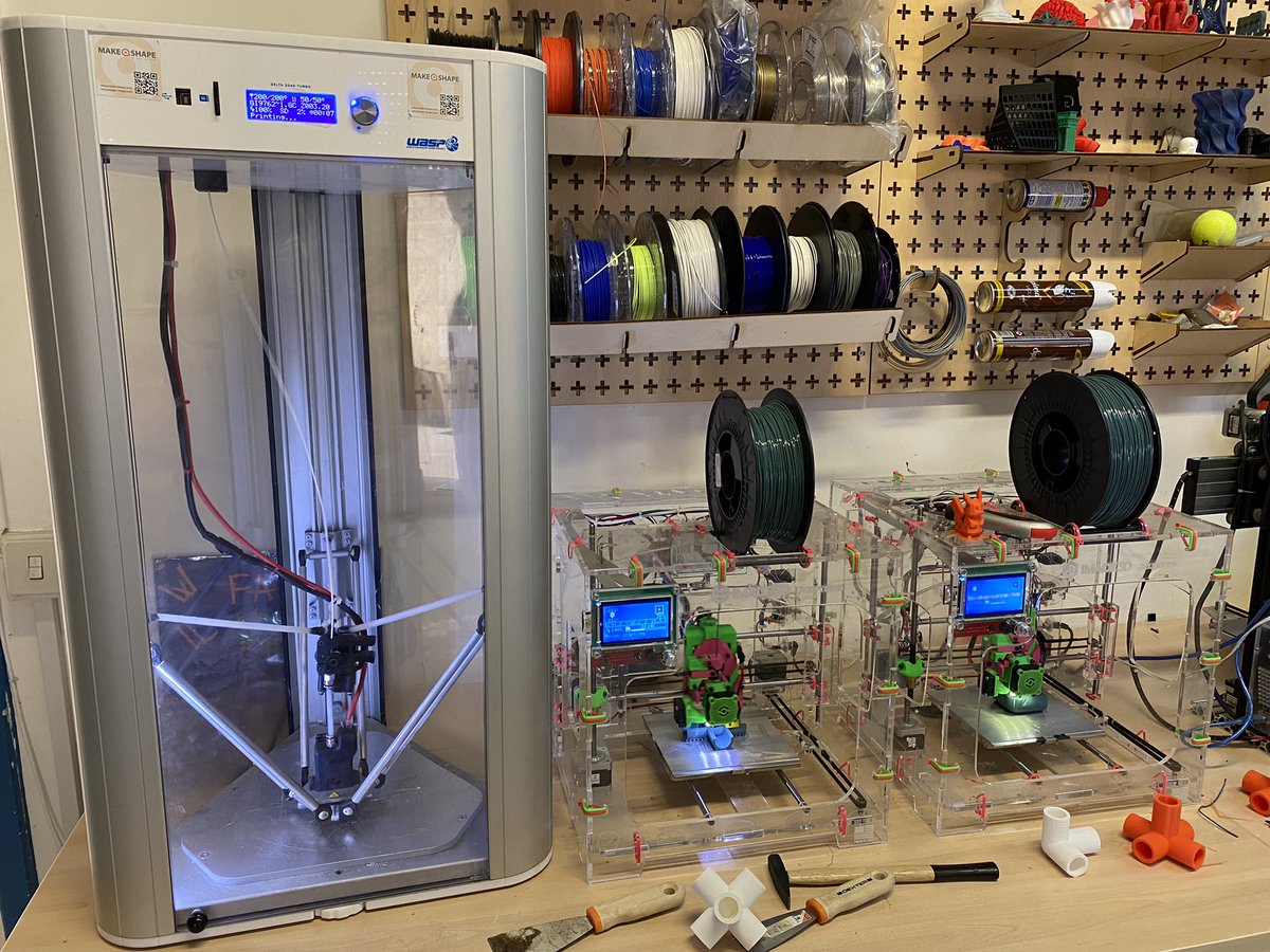 archivetro's tweet photo. @Jessica_FMD @Roma @gualtierieurope @fmdigitale Tutti entusiasti per la visita al #Fablab di Fondazione Mondo Digitale. #FMD
Matteo Viscogliosi, seguendo i criteri del “learning by doing”, coinvolge con una didattica attiva e laboratoriale; grazie a lui e a tutti.🧩
#CPIA4 #Roma #STEAM #skills
#PalestraInnovazione #innovation https://t.co/wiRIfRTsPr