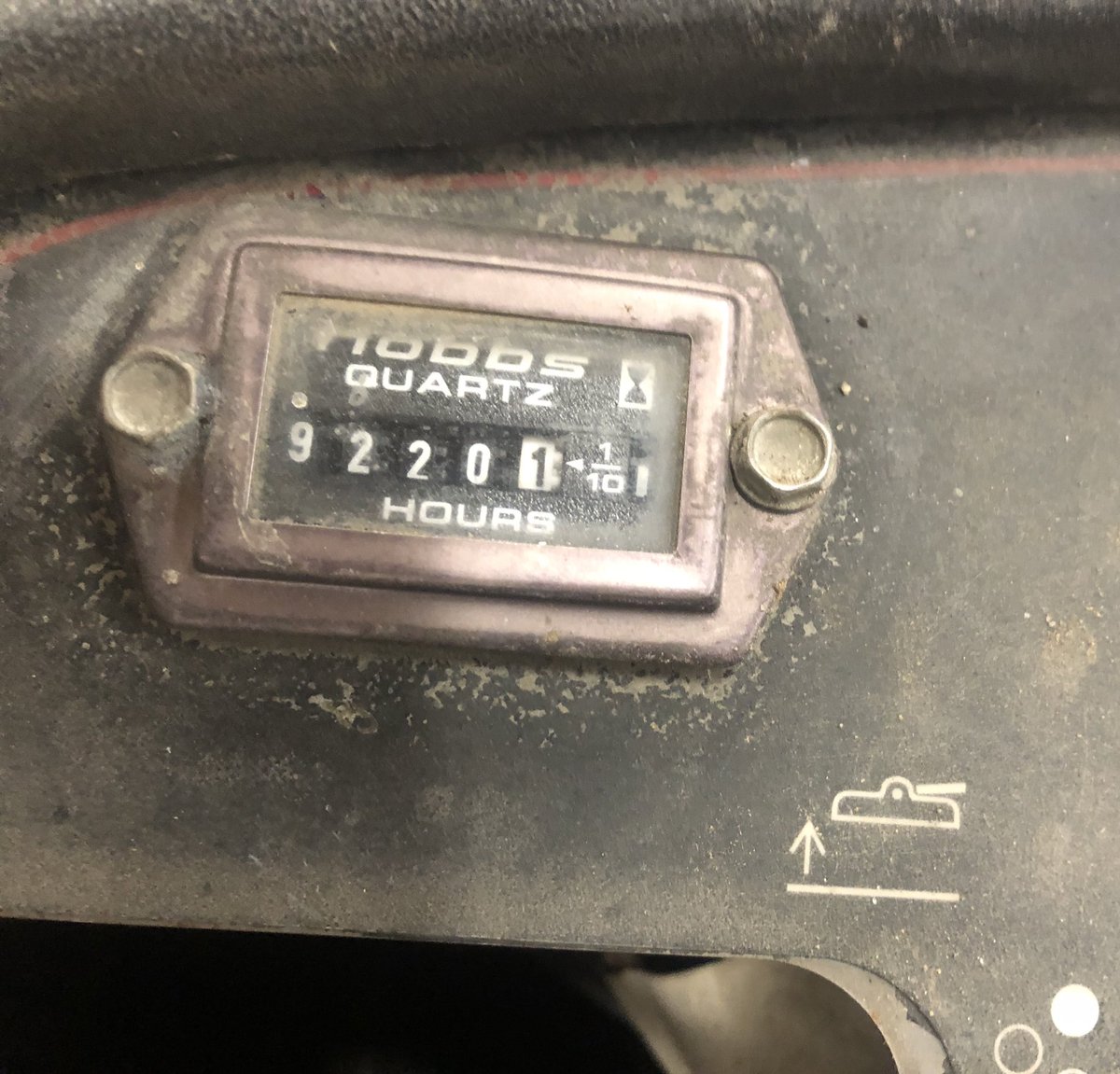 ryanarthur21's tweet photo. Started the service of our @ToroGolf 4500 machine today- planetary, rear end fluids done ✅ With over 9000hrs-pullies on altenator & water pump were worn so bad we couldn't tension the belt anymore! #fixnotreplace #goodforanotherthousand https://t.co/aQgdNwsDSo
