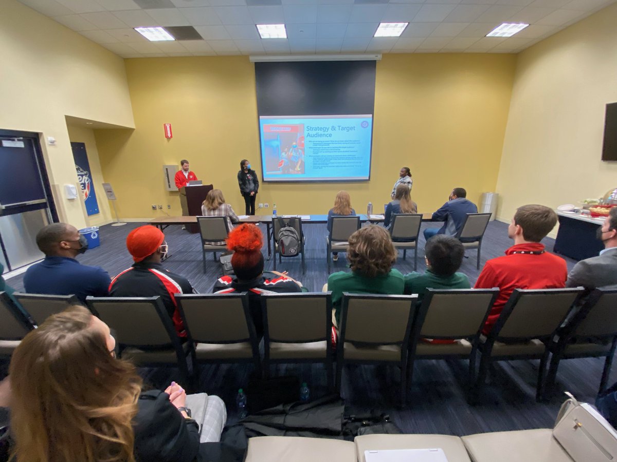 RooseveltCAA's tweet photo. During the last NatsPrep session of the school year, our @NAFCareerAcads chefs went to @NatsParkService to present their marketing plan for selling @Nationals tickets to @RooseveltHSDC students. They presented to a panel of Nationals front office executives. #BeFutureReady https://t.co/iTfSsfdO1h