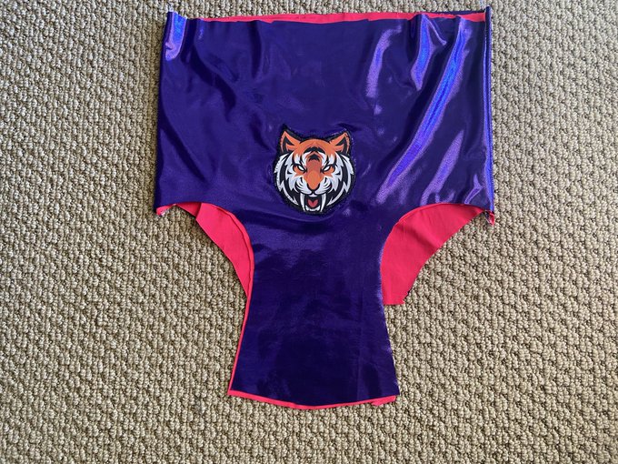 Work in progress&hellip; Fully lined old-school style Pro wrestling trunks for a &ldquo;Young Tiger!&rdquo; https://t.c<a href="/tag/manchester"class="tags"><span>#manchester</span></a>