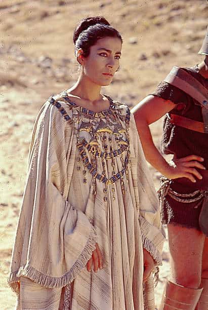تویتر \ George Connor علی تویتر: "Irene Papas was 45 when she played Helen  of Sparta in the Trojan Women, and I swear there has never been a better  Helen. https://t.co/7Z5hg6txvJ"
