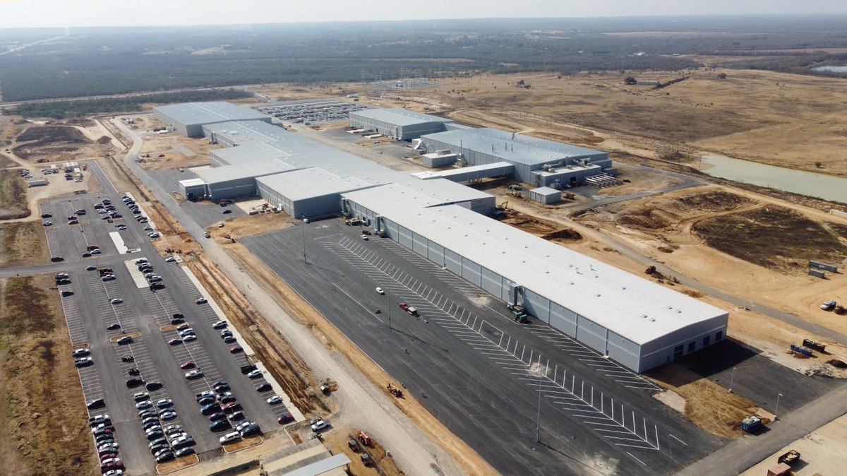 Here in San Antonio for the <a href="/navistar/">Navistar</a> plant ribbon cutting. The new 900,000-sq.-ft. manufacturing plant includes a body shop, paint shop, general assembly shop and logistics center equipped to produce Class 6-8 vehicles, including electric trucks.