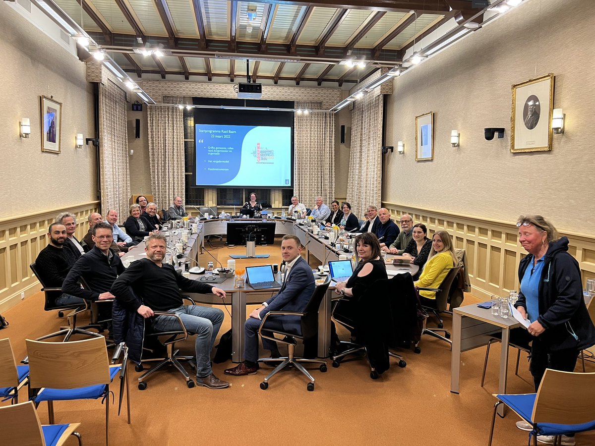 Burgemeester Röell tweet media