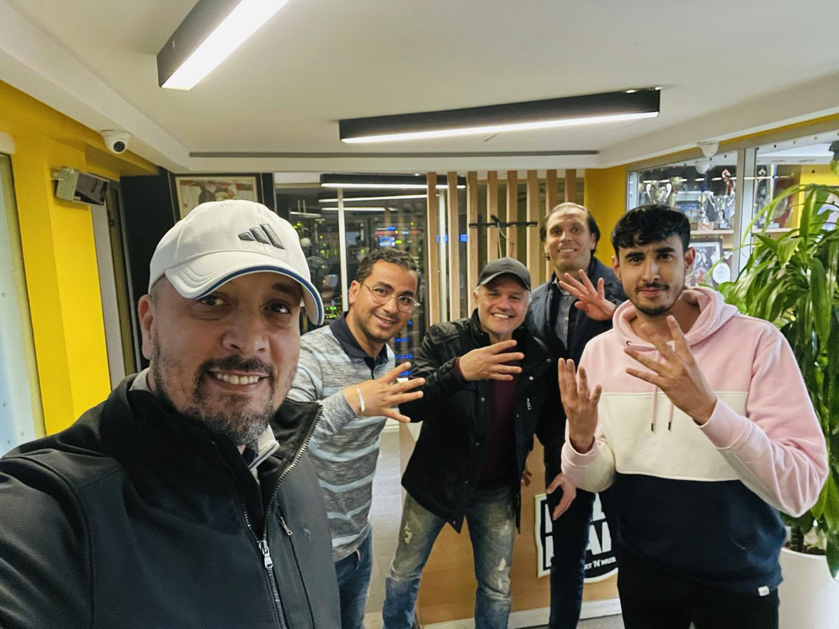 PenyaGBA's tweet photo. 🔴🔵  ☕️ Barça café saison 7 Ep 25 sur  les ondes de @RADIOMARSma 
🎙 Aziz Elkablaoui 

Avec @alidinia , @OWarid &amp; simohamed Amrani https://t.co/pDPdGAJ9TK