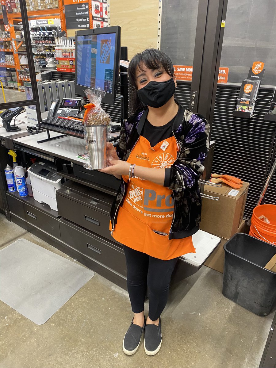 Tre Hearst (@tre_thd) on Twitter photo We’ve got a couple of #creditqueens at SunCity! Thanks Brenda and Veronica for leading the store in Consumer AND Commercial credit!
<a href="/AllisonR_THD/">Allison Reed</a> <a href="/leighmartin44/">Leigh Martin</a> We’ve got a couple of #creditqueens at SunCity! Thanks Brenda and Veronica for leading the store in Consumer AND Commercial credit!
<a href="/AllisonR_THD/">Allison Reed</a> <a href="/leighmartin44/">Leigh Martin</a>