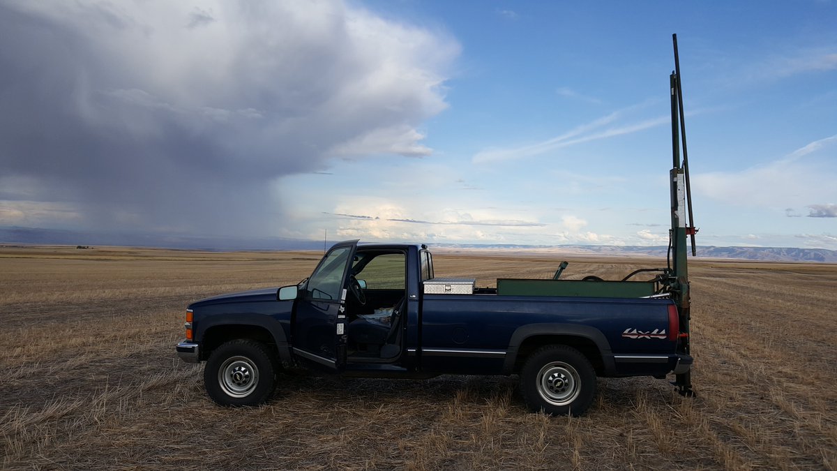 WSUSmallGrains's tweet image. There is no need to guess your soil test with the help of our latest #TimelyTopic by Isaac Madsen. Isaac reminds us to efficiently use fertilizer more than ever with these record high prices &amp;amp; about our nitrogen calculators 🌱👇 #GoCougs #WSU
smallgrains.wsu.edu/dont-guess-soi…