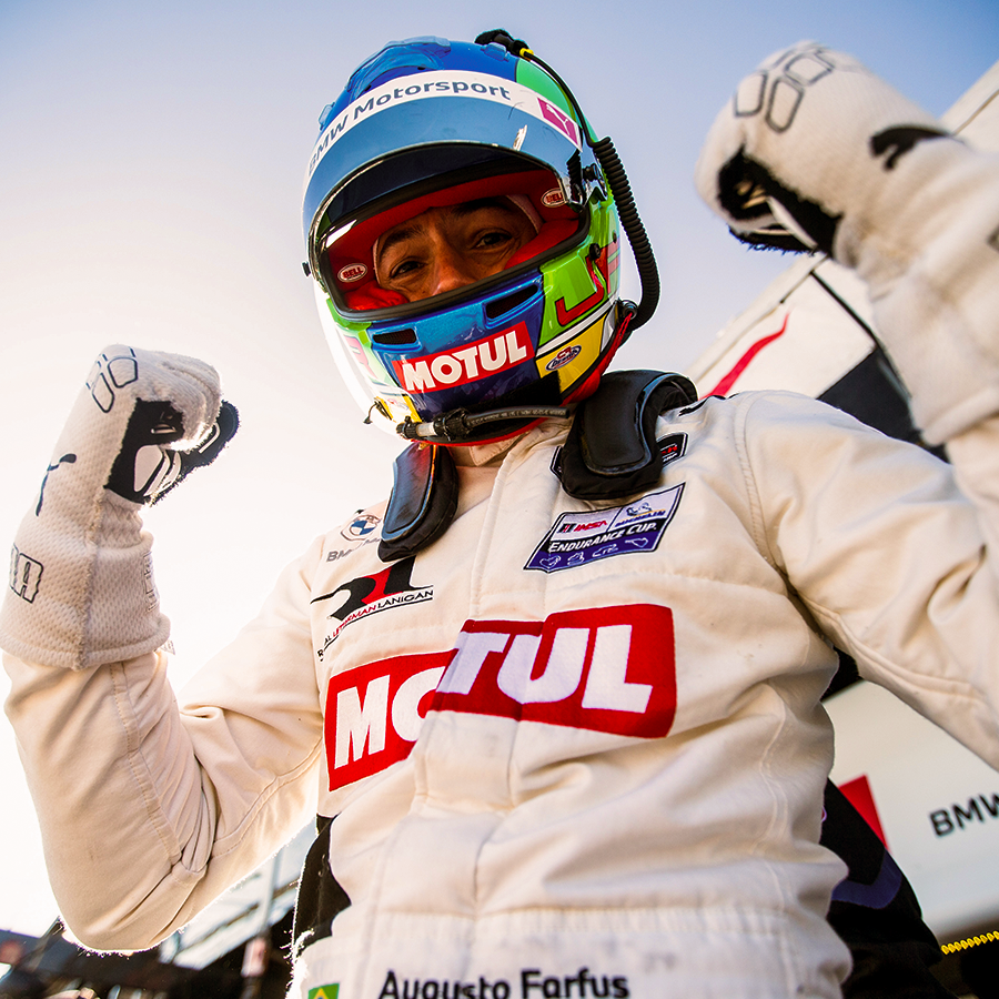 MotulMX's tweet photo. Algunas personas quieren que algo ocurra, otras sueñan con que pasará y nosotros trabajamos para que suceda.

#Motul #LeMans #BMW #Motorsport #Racing https://t.co/hkjrMEakui