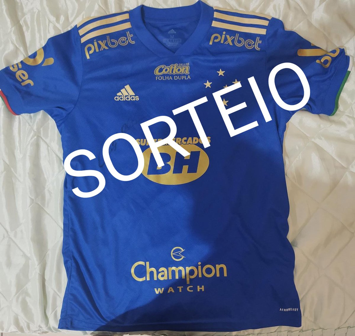BrockPortal's tweet photo. POST DO SORTEIO DA CAMISA OFICIAL DE JOGO DO EDUARDO BROCK AUTOGRAFADA!
REGRAS:
1-SEGUIR O @BrockPortal 
2-DAR LIKE E RT NO POST DO SORTEIO
3-MARCAR DUAS PESSOAS NOS COMENTÁRIOS(Quantas vezes quiser)
O SORTEIO OCORRERÁ DIA 02/04
BOA SORTE BROCKINHOS!
#RenovaBrock https://t.co/mcnwUpqjfP