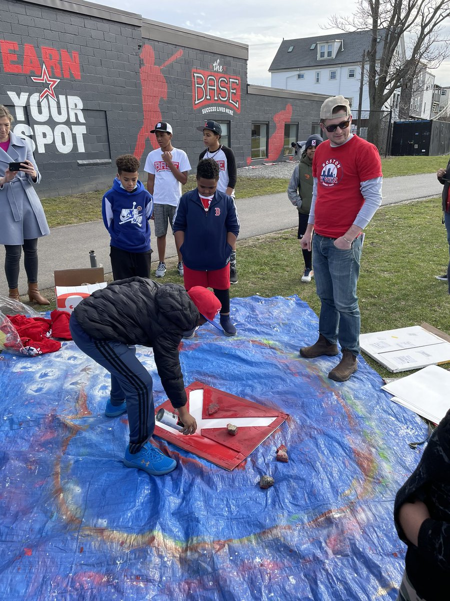 The BASE tweet media