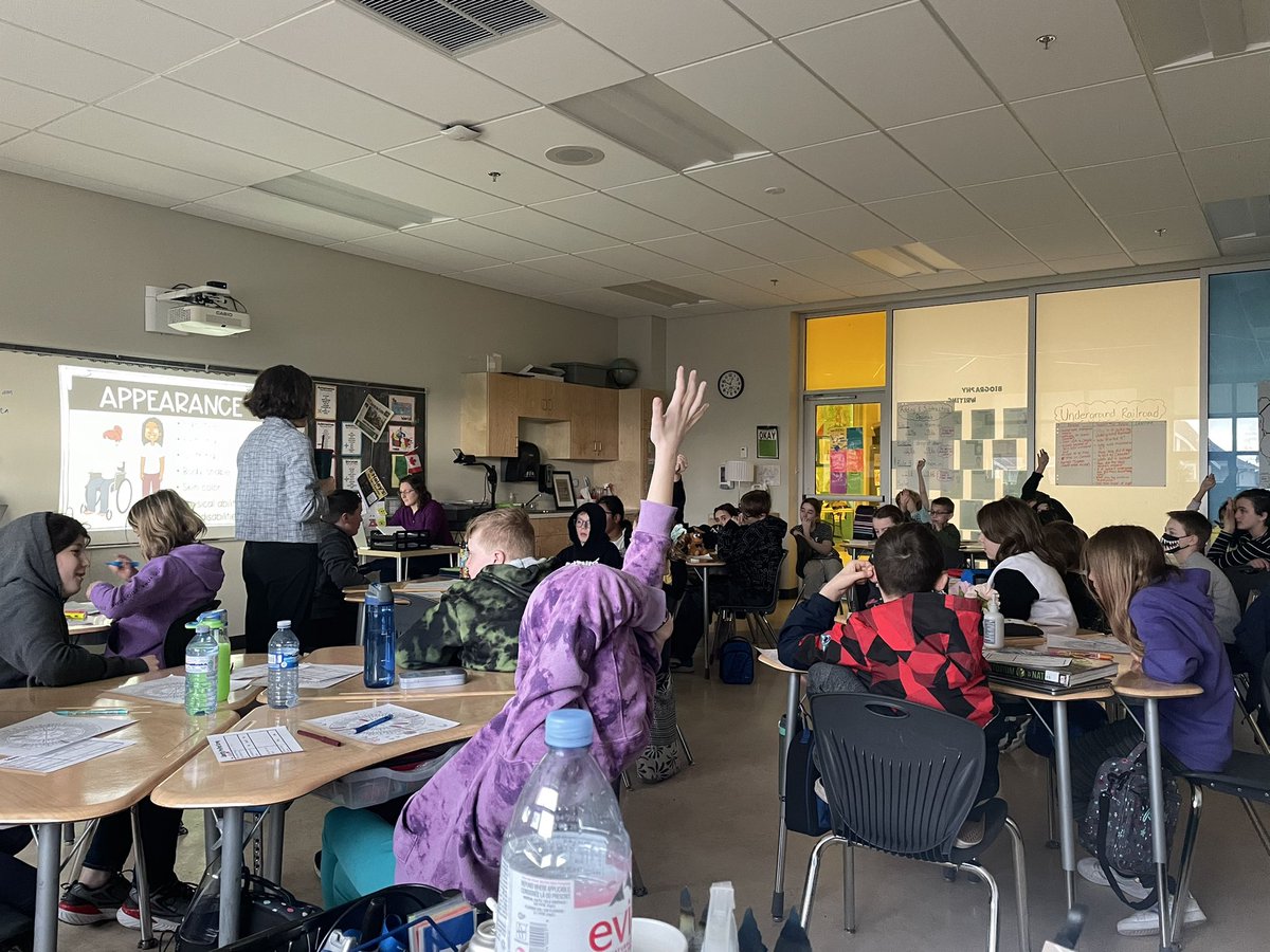 5HaleyHCS tweet media