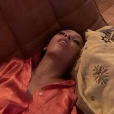 adrian_lemmer's tweet photo. Doja Cat: 

En otro país // En Paraguay https://t.co/ABbrMBjG0e