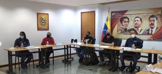 mppeduniv's tweet photo. #EsNoticia📌 Conformada comisión articuladora para profesionalización de la clase obrera desde las universidades.

Más detalles: https://t.co/t5Jy4QOewB

@NicolasMaduro @TibisayLucena8 @MinTrabajoVE @EdgarBlanco_VE @arbolve https://t.co/47gpKsHHro