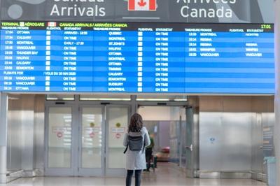 Hatch_Muir's tweet photo. Canada is loosening COVID-19 travel restrictions beginning in April, federal officials confirm. https://t.co/cuBhAbY3Qz https://t.co/XXPNmDz6P7