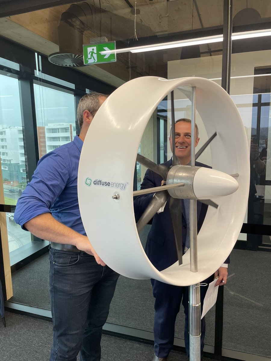 TimWilsonMP's tweet photo. Who wants to build a virtual power plant? Or measure soil carbon? Or empower remote mobile relay stations to switch from diesel to renewables? We do! And that’s what we saw at @UniofNewcastle this AM! #TechNotTaxes https://t.co/6xcdIou0ao