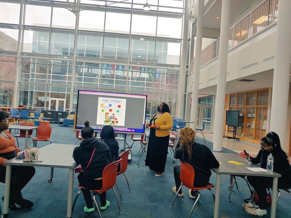 MsSongbyrd2's tweet photo. I am so grateful for my AMAYSING Team,💙 Thank you Ms. Porter, Ms. Sales, Ms. Jones, Dr.White,@BeMaysAS_JG @DrVaughan3 , @MckenzieMaysHS and @DrWilkinsBEMHS for ensuring the success of our Hello Literacy Program💙 #ACultureofWe #POH #Watchusmove https://t.co/CXQNgS0co5