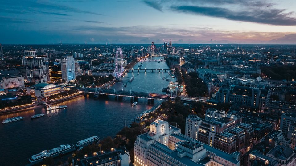 DjiPhilippines's tweet photo. Capture the allure of the world, even as it darkens  
Shot on DJI Mavic 3  : https://t.co/VRc9R0wTnv
Created by Karl 'Shakur' Ndieli
#DJIPhilippines
#TheFutureOfPossible
#DJIMavic3 https://t.co/S2u6XLqEaI