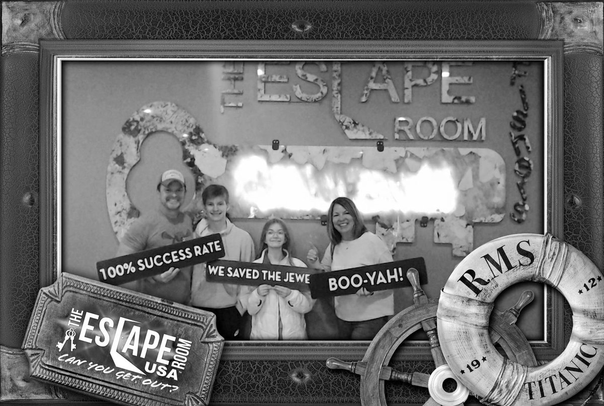 Boiler_JT's tweet photo. A little family fun escaping the Titanic room @Escaperoomusa in @FishersIN. #WeMadeItOut #FamilyFun https://t.co/5dambKRAL7