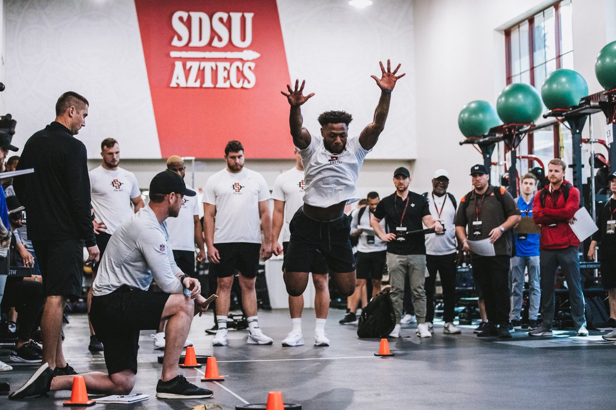 Jtruong53's tweet image. Selects from Pro Day // Tuesday, March 22, 2022
.
.
.

#AztecsForLife #GoAztecs