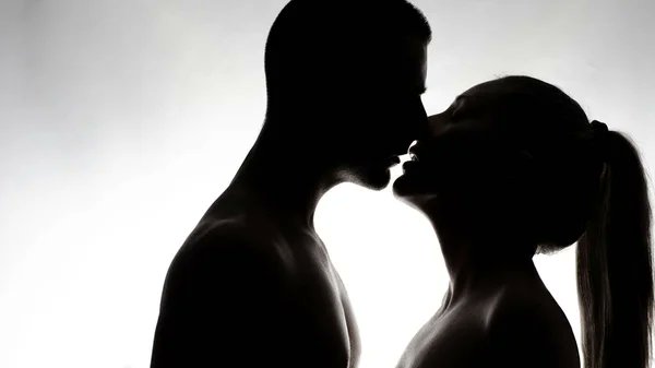 CoolFMPH's tweet photo. #QuestionForDigestion on the #OvernightLounge with @IkeUrbano
IS THERE A WORTHY SUBSTITUTE FOR KISSING, WHAT ARE YOUR THOUGHTS ON THIS?
Listen Live: π»https://t.co/NmCE6RnXSY https://t.co/SeioLcFDLc