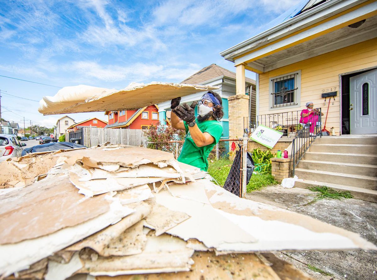 RebldgTogthr's tweet photo. Help us rebuild after the #NewOrleansTornado. 100% of proceeds will go directly to @RT_NewOrleans to help impacted neighbors. Donate here: https://t.co/u0KiBycQ5t #NOLA #ReadyRebuildRecover https://t.co/sC4WduaBkG
