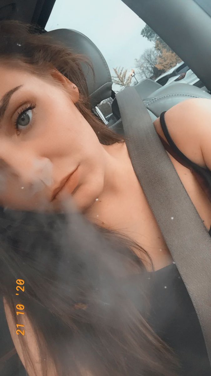yourfavegod's tweet photo. You annoying beta pig wish it was ur face i was blowing smoke in.... now pay me for torturing u pigs https://t.co/WHWF5ZFHBS