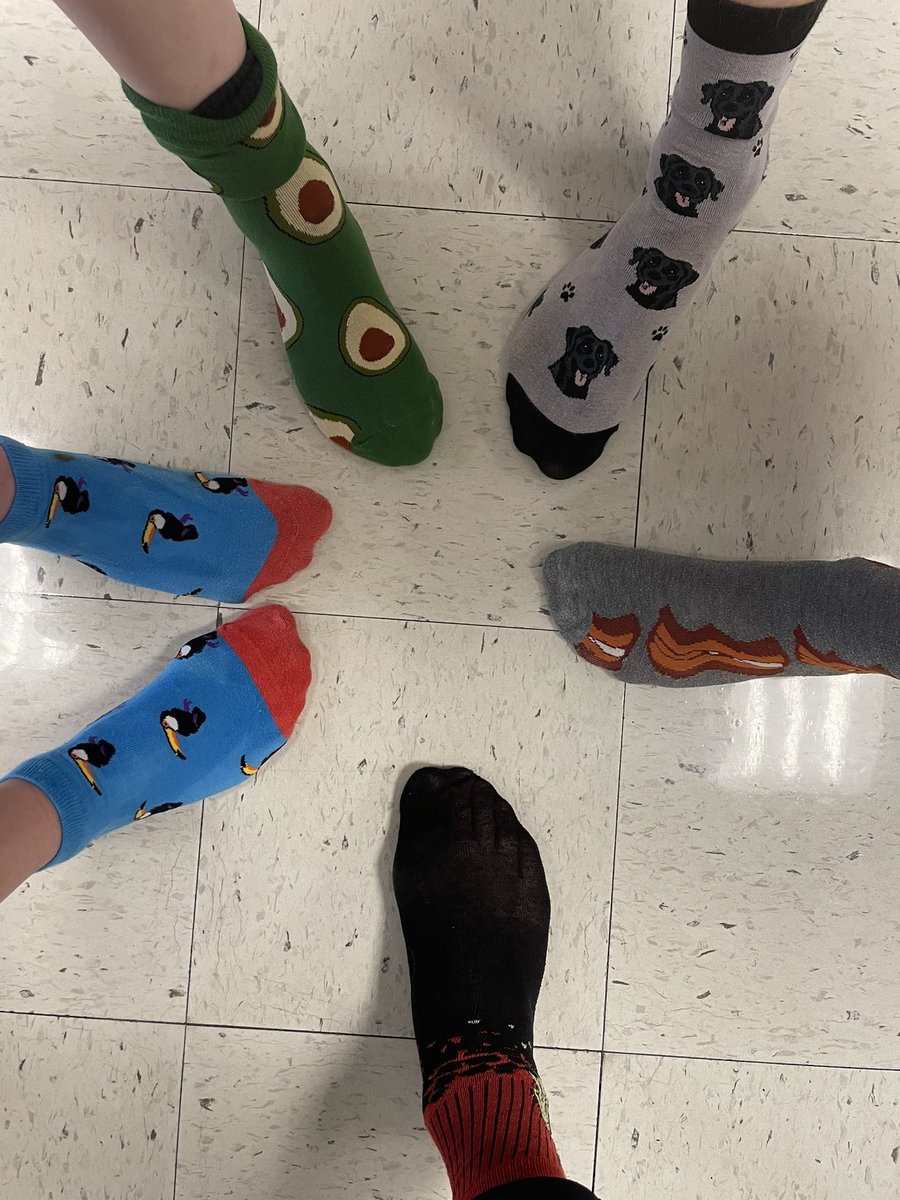 coachhinckley's tweet photo. #FOTeamDistance #WackySockWednesday https://t.co/WIJOE54Iox