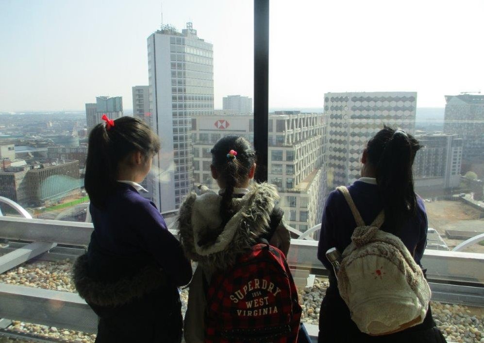 olive_bham's tweet photo. Year 3 had a fantastic time visiting the @LibraryofBham #WeAreSTAR #Ambition #English #Recounts #MakingLearningComeAlive https://t.co/mSvbgXAUGX