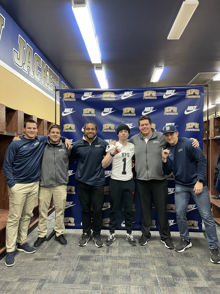 RJSmiley3's tweet photo. Thanks for great hospitality today ! @DBCoachForde @CoachHornor @HPUFootball @WHSRooNation @joekostiha https://t.co/DUJnthQOLA