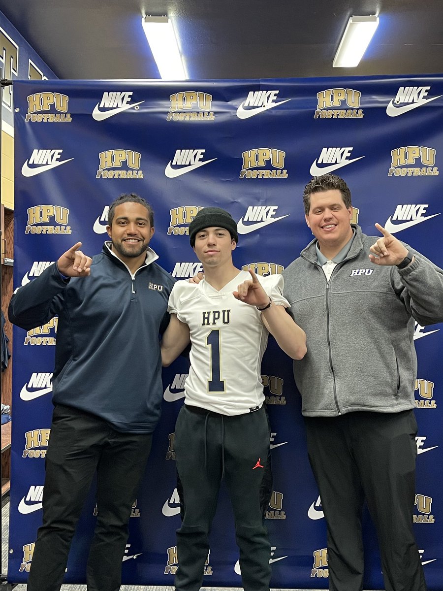RJSmiley3's tweet photo. Thanks for great hospitality today ! @DBCoachForde @CoachHornor @HPUFootball @WHSRooNation @joekostiha https://t.co/DUJnthQOLA