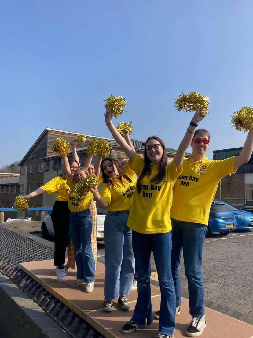 Thank you to our incredible Open Day Reps 2022 who brought the Mildert spirit to <a href="/durham_uni/">Durham University</a> Open Day <a href="/vanmildert1965/">Van Mildert College</a> 

Thank you to everyone who came to visit Van Mildert, we hope you loved seeing Durham and our beautiful college! Hope to see you again in September 💛🖤