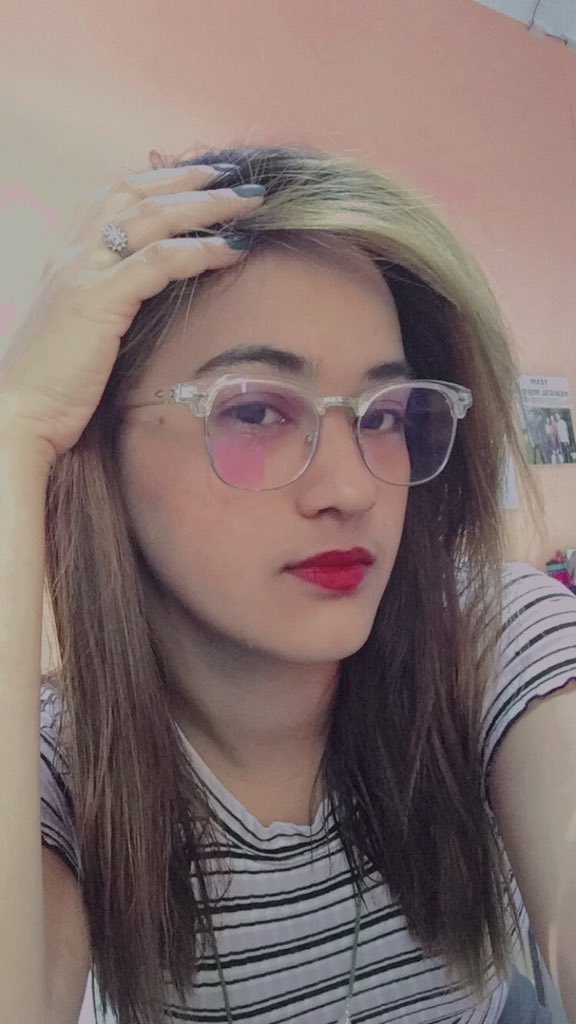 MissQueenAJ's tweet photo. Mine nyo na, mura lang 🥺😅 https://t.co/vvlZUswRuU