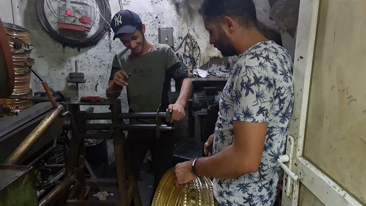 EDMiddleEast's tweet photo. This month + beyond we’re sharing stories by Syrian refugees in Turkey. These photos are by Abdurrezak Attar created in the @evdayprojects program w/ @IFRC and w/ teaching by @EverydayMiddleEast photogs @tasneemalsultan + @TatouK. Follow along! @RedCrescent @KIZILAYKART @eu_echo https://t.co/07yzmqGXhI