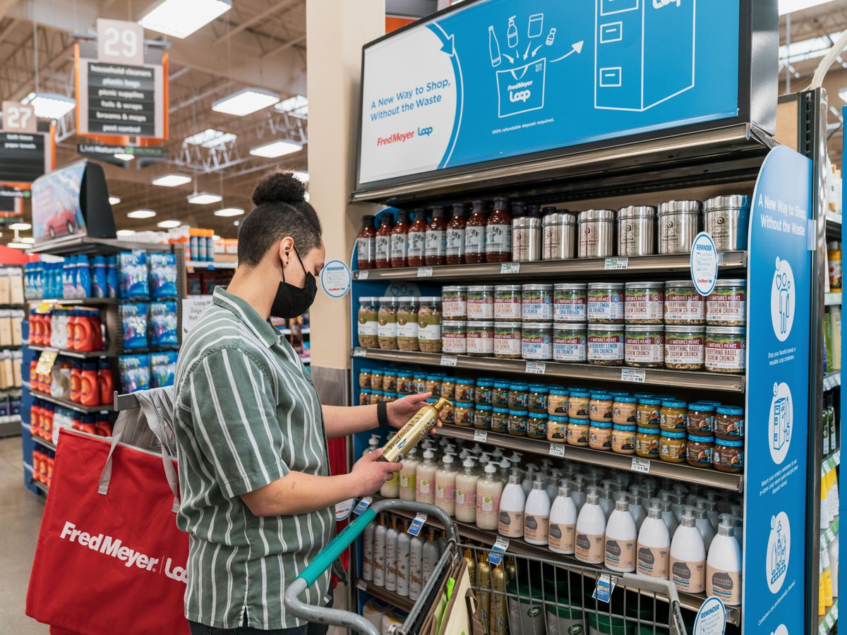 Loop (@chooseloop) on Twitter photo 👋goodbye to single-use packaging
You can get your fav products in reusable packaging at select <a href="/Fred_Meyer/">Fred Meyer</a>'s in Portland!
Once empty, return to your nearest Loop Return Point & get your deposit.
We collect & clean the containers, then return them to be reused again & again.🔁 👋goodbye to single-use packaging
You can get your fav products in reusable packaging at select <a href="/Fred_Meyer/">Fred Meyer</a>'s in Portland!
Once empty, return to your nearest Loop Return Point & get your deposit.
We collect & clean the containers, then return them to be reused again & again.🔁