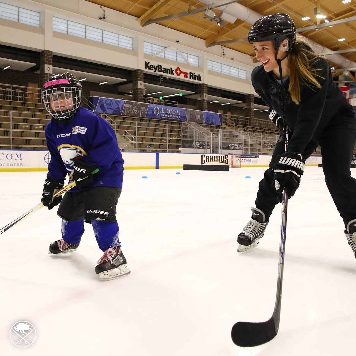 BuffaloSabres's tweet photo. We had a special guest today at LECOM @Harborctr!

Buffalo native, and Team USA silver medalist, Hayley Scamurra joined in on the fun at our girls hockey clinic! https://t.co/w7xP4OE9BX