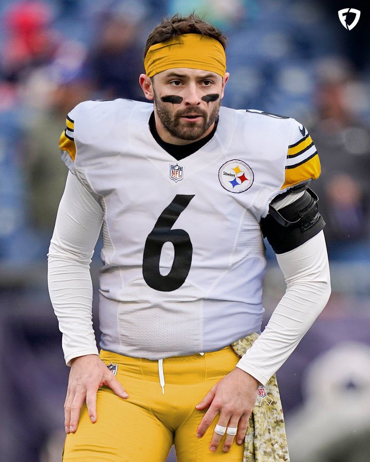 QB Delvin 'Duck' Hodges Is Having Nothing To Do With The Baker Mayfield,  Steelers Talks - BroBible