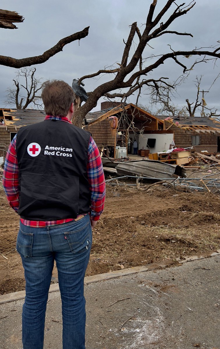RedCross's tweet photo. Cleanup and recovery efforts by @RedCrossNTX volunteers are underway after the #JacksboroTornado brought extensive damage to the area. Residents of impacted homes are encouraged to call 1-800-RED CROSS. https://t.co/qF03CuAN1s
