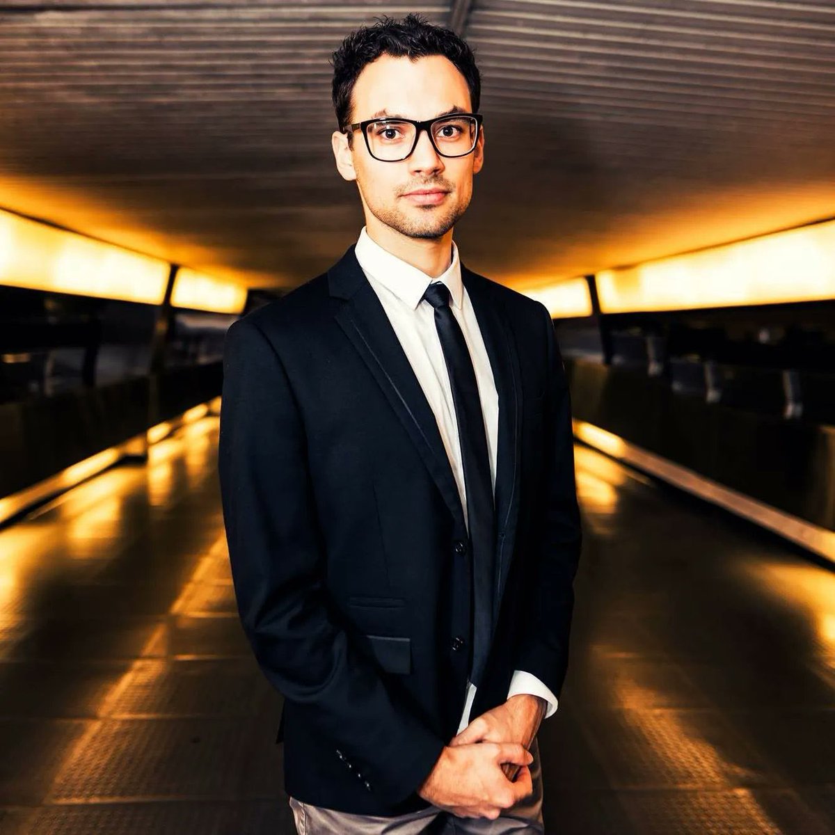 Tune into <a href="/icisaskatchewan/">Radio-Canada Saskatchewan</a> 860AM after the 4:30 news for Pour faire un monde. <a href="/AccentVocal/">Accent</a>'s having its Canadian premiere with <a href="/SSOyxe/">Saskatoon Symphony Orchestra</a> Sat. night <a href="/tcu_place/">TCU Place</a> Jean-Baptiste Craipeau will be chatting with host Nicolas Duny