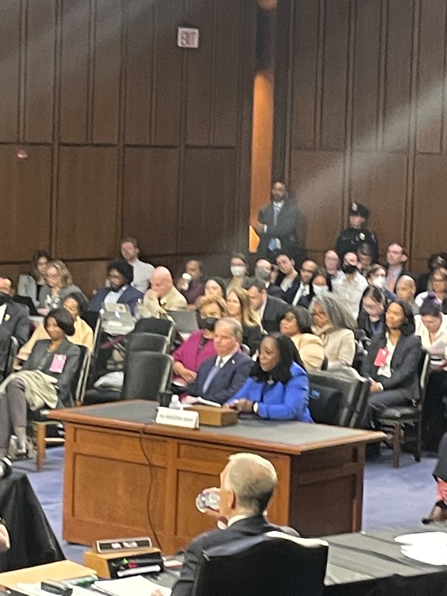 mkraju's tweet photo. Jackson wiping away tears as Booker talks about how she earned the spot she’s in now and what it means to have the first Black woman SCOTUS nominee https://t.co/gi0TCNmFsi